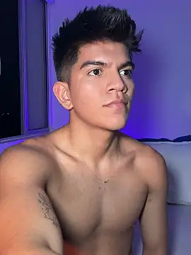 santiago 01 online show from 12.10.24