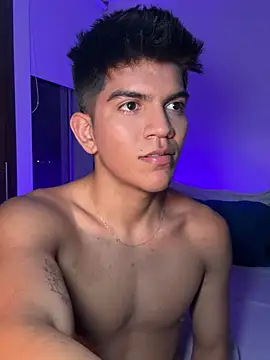 santiago 01 online show from 12.11.24