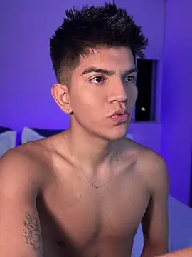 santiago 01 online show from 01.17.25