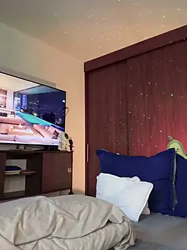 santiago 01 online show from 03.15.25