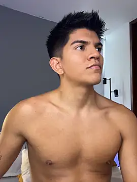 santiago 01 online show from 03.04.26