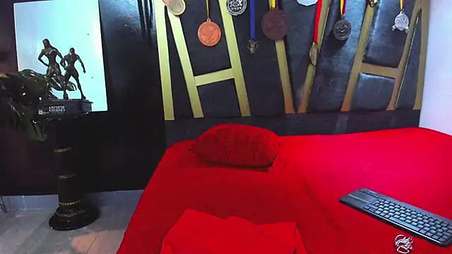 Khloe Rossich online show from 10.07.25