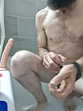 Snapshot of chillmfrs chatting on 10.28.25 chillmfrs online show from 10.28.25