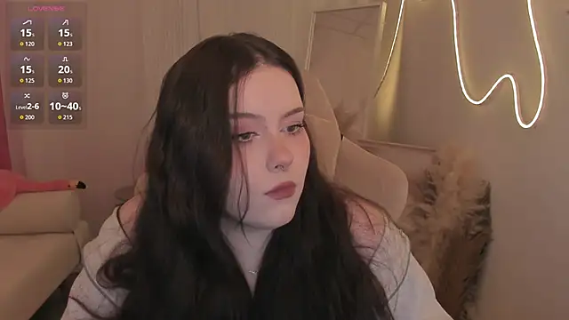 CoralineKeyns online show from 03.02.26