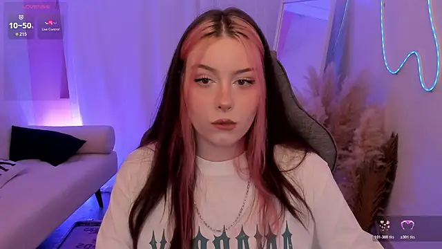 CoralineKeyns online show from 06.24.26
