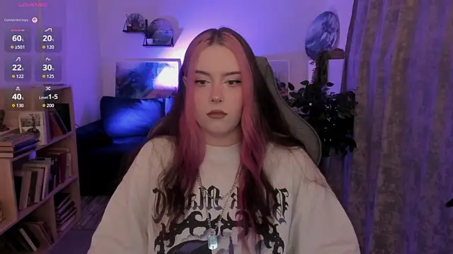 CoralineKeyns online show from 08.06.26