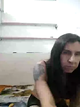 Snapshot of Cameron_puppy chatting on 05.12.26 Cameron puppy online show from 05.12.26