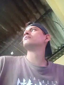 Snapshot of dantero chatting on 10.30.25 dantero online show from 10.30.25