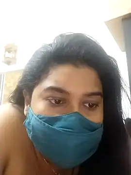 Snapshot of indianlisa5 chatting on 02.14.25 indianlisa5 online show from 02.14.25