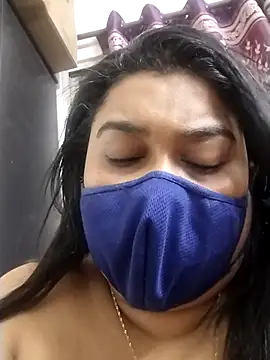 Snapshot of indianlisa5 chatting on 09.22.25 indianlisa5 online show from 09.22.25