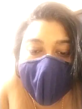 Snapshot of indianlisa5 chatting on 10.17.25 indianlisa5 online show from 10.17.25