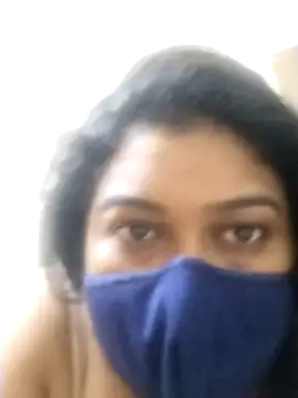 Snapshot of indianlisa5 chatting on 11.28.25 indianlisa5 online show from 11.28.25