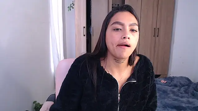 Snapshot of fairylatin222 chatting on 03.05.25 fairylatin222 online show from 03.05.25