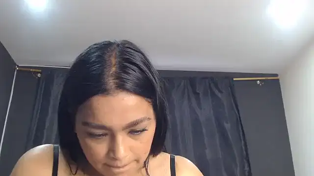 Snapshot of fairylatin222 chatting on 01.15.26 fairylatin222 online show from 01.15.26