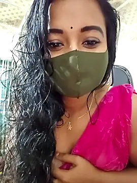 Snapshot of Dil-Ka-Radhika chatting on 11.19.25 Dil-Ka-Radhika online show from 11.19.25