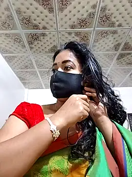 Snapshot of Dil-Ka-Radhika chatting on 11.20.25 Dil-Ka-Radhika online show from 11.20.25