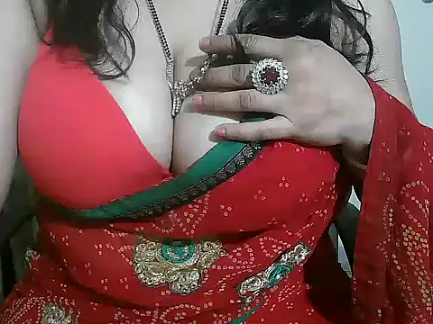 Snapshot of rehana_housewife chatting on 09.23.25 rehana housewife online show from 09.23.25
