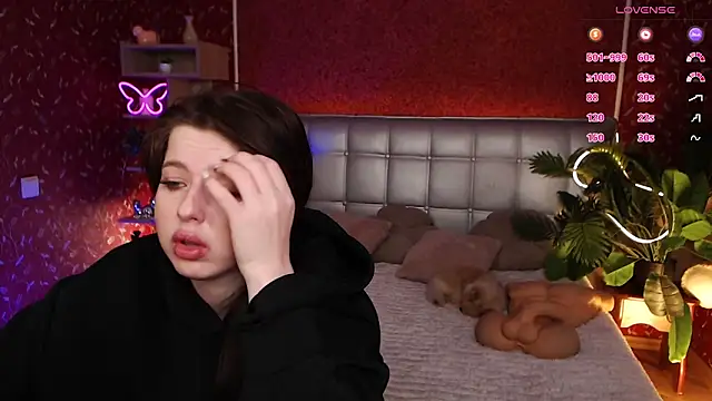 JulieHeets online show from 01.24.25