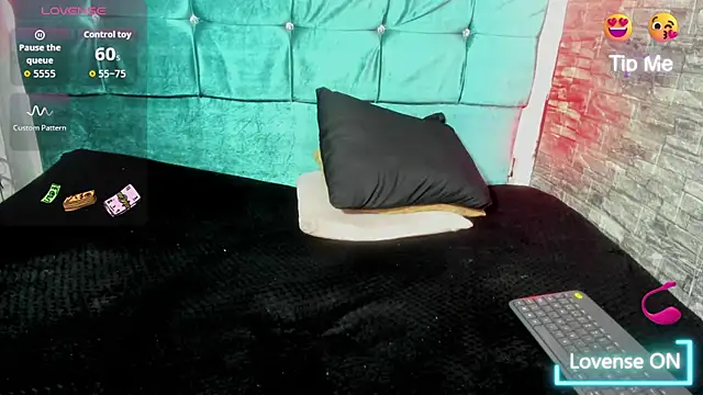 Snapshot of Cloee66 chatting on 02.10.26 Cloee66 online show from 02.10.26