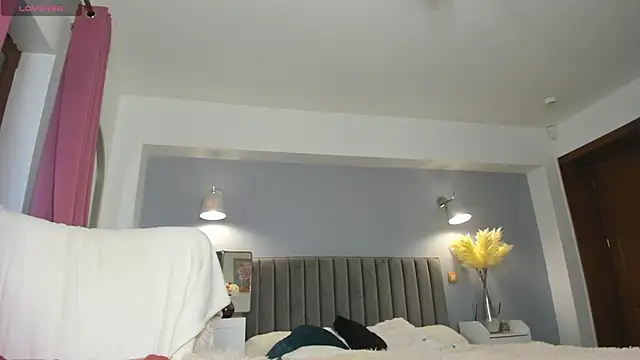 Awesome Jolie online show from 01.06.26