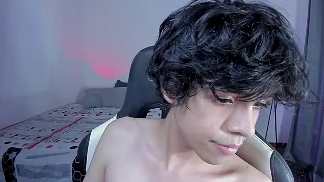 Snapshot of Alan26_ chatting on 02.27.26 Alan26 online show from 02.27.26