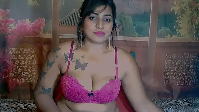 Snapshot of RoyalIndianCreamPuff chatting on 02.21.26 RoyalIndianCreamPuff online show from 02.21.26