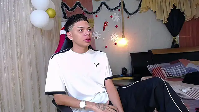 Snapshot of Harry_jhonsson chatting on 11.28.25 Harry jhonsson online show from 11.28.25