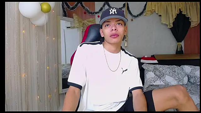 Snapshot of Harry_jhonsson chatting on 12.18.25 Harry jhonsson online show from 12.18.25