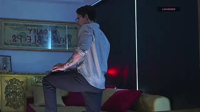 dantecoppolaa  online show from 11.16.25