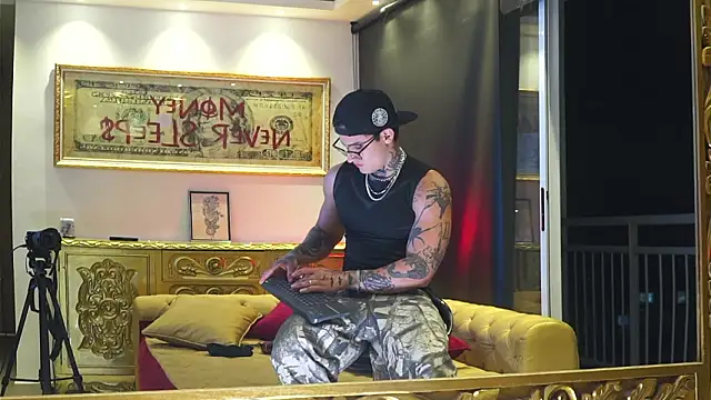 dantecoppolaa  online show from 03.05.26