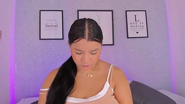 Natasha harper online show from 12.16.25