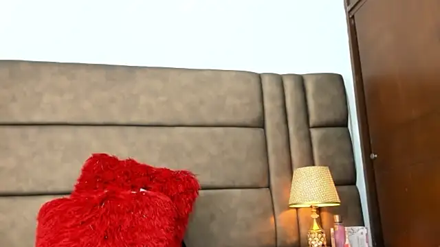 AliciaMiilf online show from 01.28.25