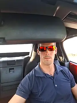 John19893 online show from 02.05.25