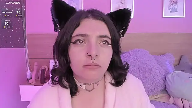 Sachi Meow online show from 02.17.25