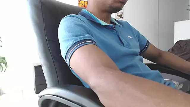 Snapshot of Aaronblack1_ chatting on 02.20.26 Aaronblack1 online show from 02.20.26