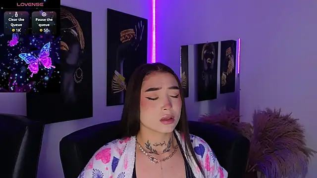  brenna hanson online show from 11.01.25