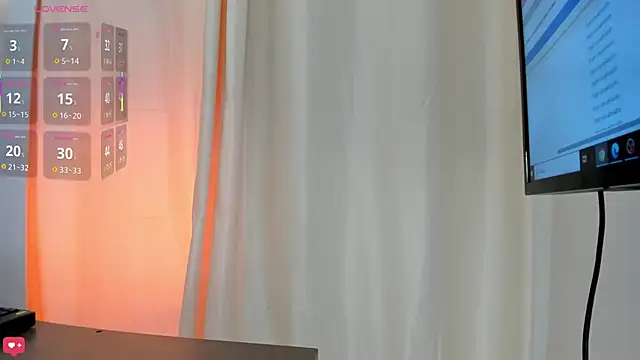 Snapshot of Sally_Azmani_ chatting on 11.29.25 Sally Azmani online show from 11.29.25