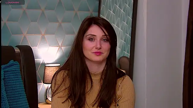 Snapshot of KassieWeins chatting on 02.18.25 KassieWeins online show from 02.18.25