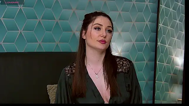 Snapshot of KassieWeins chatting on 03.21.25 KassieWeins online show from 03.21.25