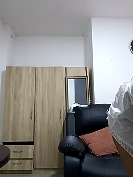 Issa Km  online show from 03.29.26