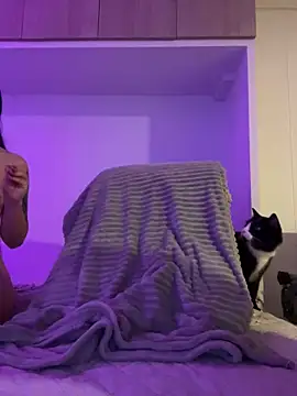 Snapshot of aangie__uwu chatting on 12.31.24 aangie  uwu online show from 12.31.24