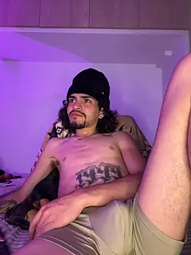 Snapshot of aangie__uwu chatting on 01.25.25 aangie  uwu online show from 01.25.25