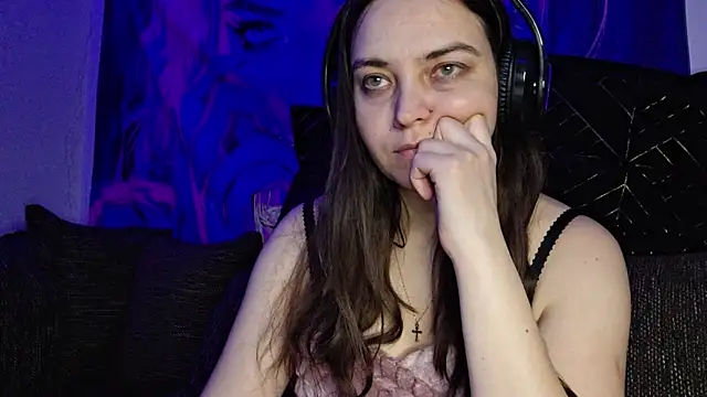 Cyndee Winter online show from 02.26.25