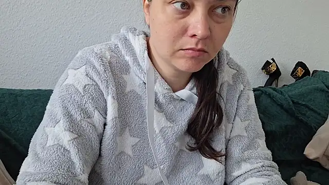 Cyndee Winter online show from 09.23.25