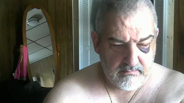 Snapshot of fire193 chatting on 12.15.25 fire193 online show from 12.15.25