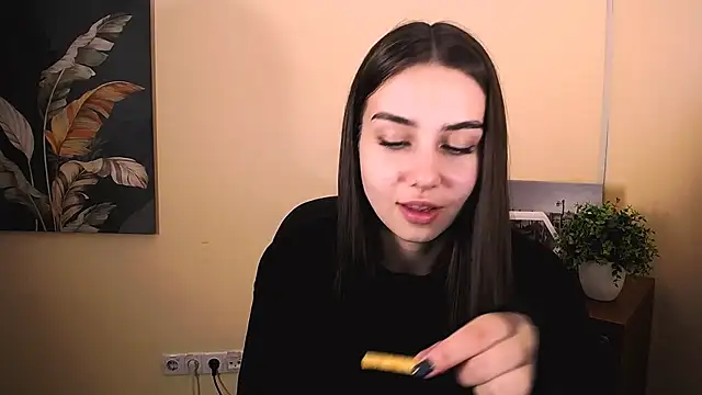 Lili magic online show from 10.04.25