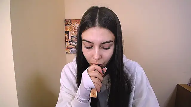 Lili magic online show from 10.19.25