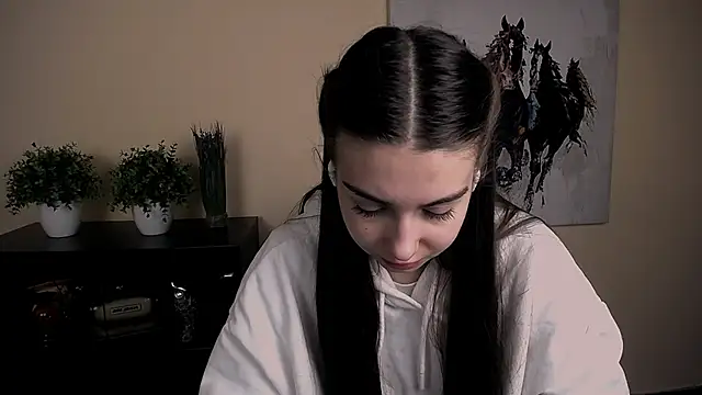 Lili magic online show from 11.14.25