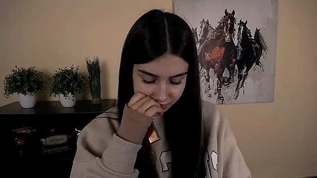 Lili magic online show from 11.25.25