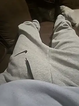 Snapshot of Daddyslegacy chatting on 12.16.25 Daddyslegacy online show from 12.16.25